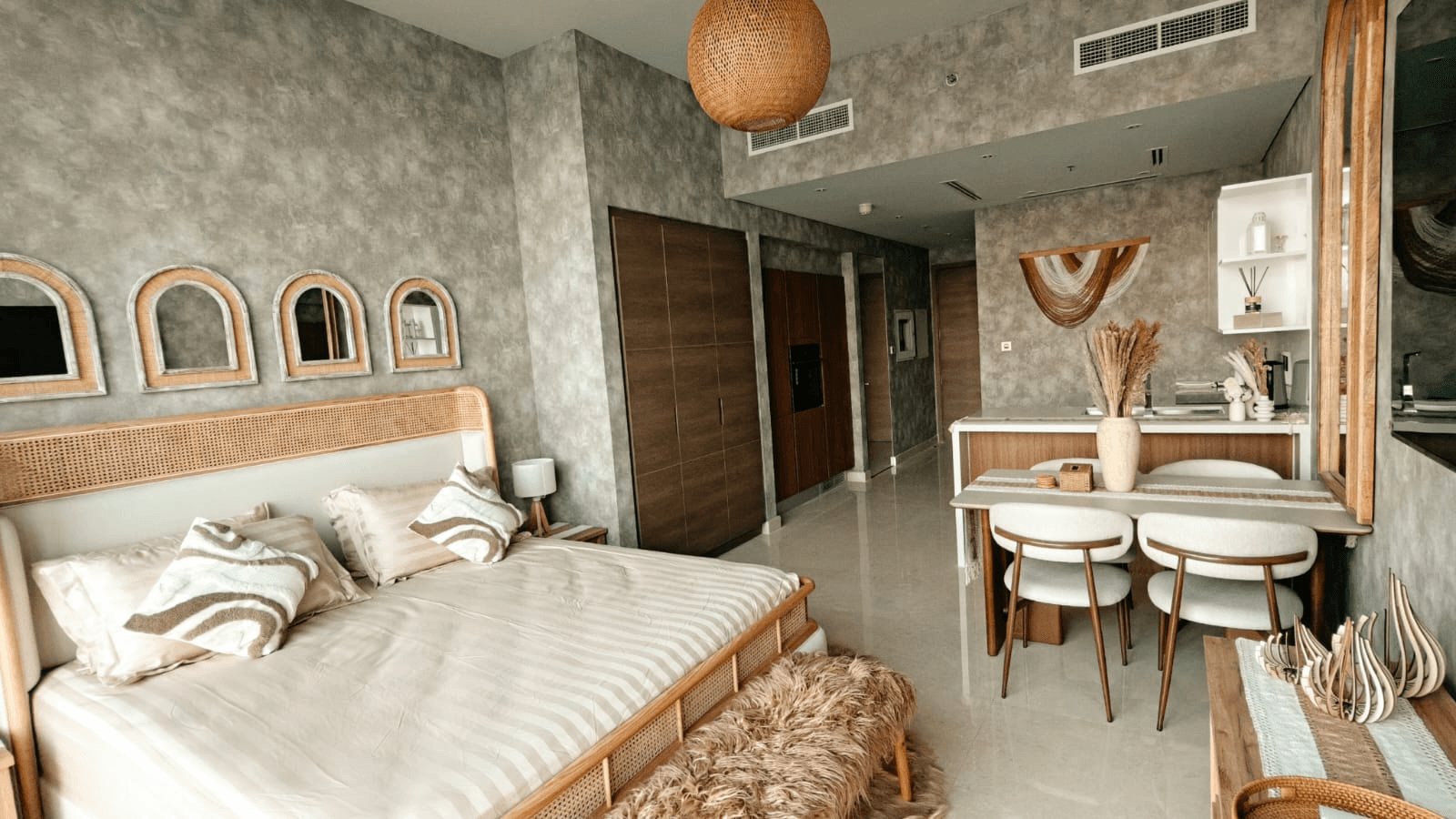 1 Bedroom Apartment for Sale in Emaar Beachfront | Beach Isle Tower 1 Dubai Harbour
